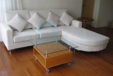 Rm 703 No 3 Manhattan Heights