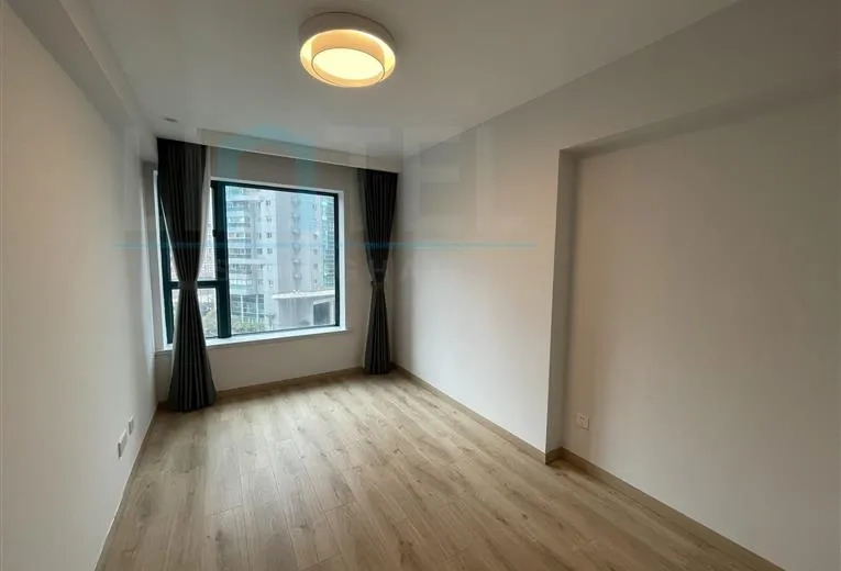 Rm 703 No D The Courtyards(5)