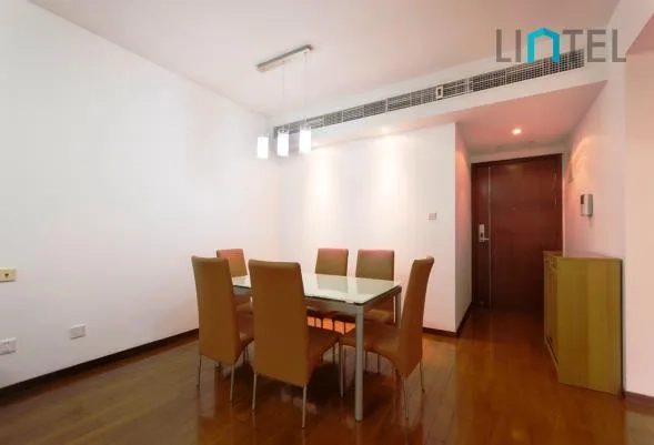 Rm 704 No 1 Yanlord Town(2)