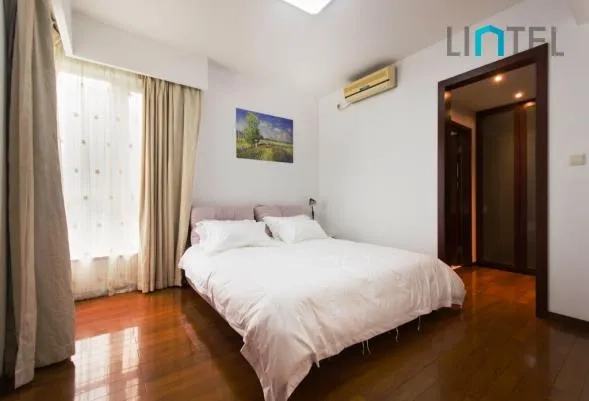 Rm 704 No 1 Yanlord Town(4)
