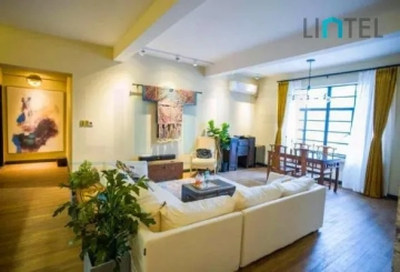 Rm 706 No 934 Nanjing west Road