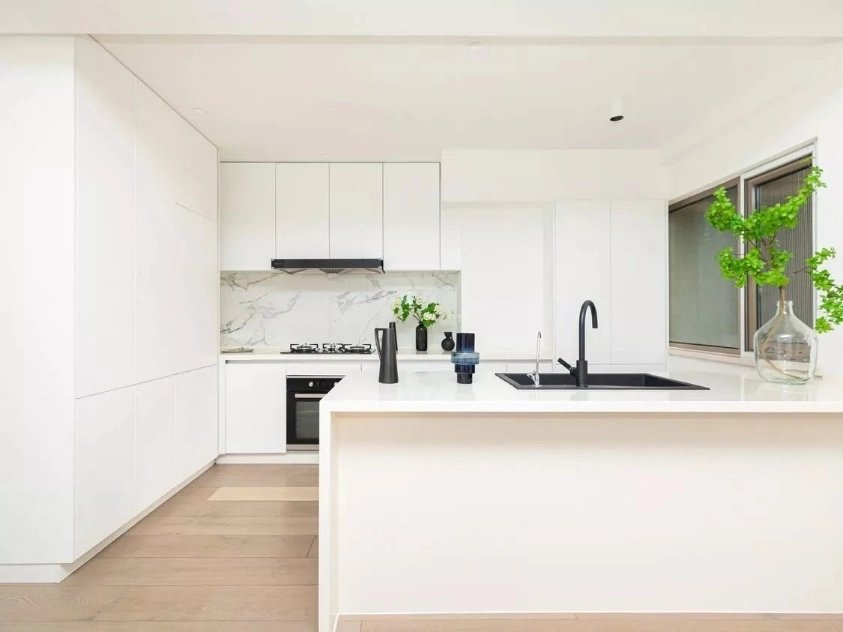 Rm 7A No 1 Palace Court(6)