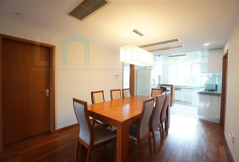 Rm 7B Huating Court(5)
