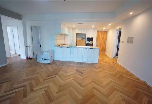 Rm 7C Royal Mansion(5)