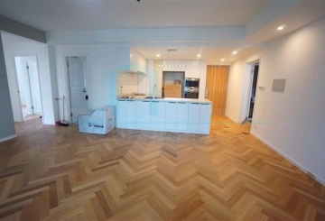 Rm 7C Royal Mansion(5)