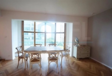 Rm 7C Royal Mansion(7)
