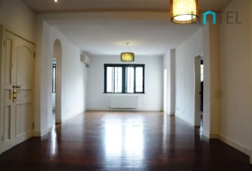 Rm 8 No 116 Wanping Road