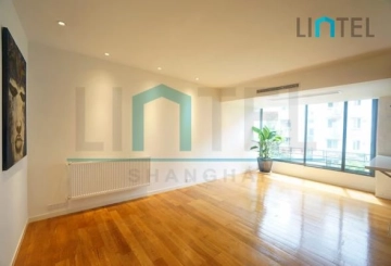 Rm 8 No 136 Lane 1213 Nanjing west Road(2)