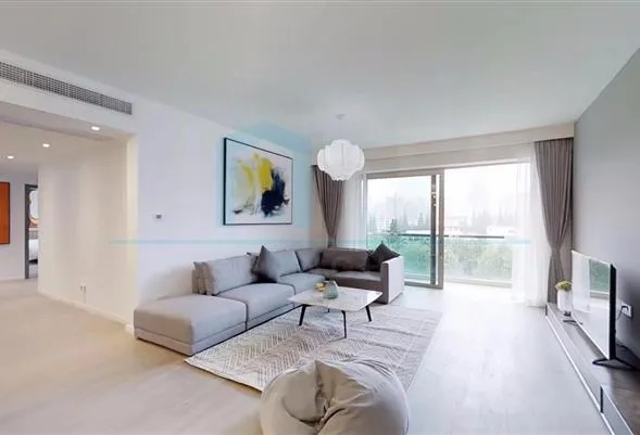 Rm 801 No 2 Wellington Garden