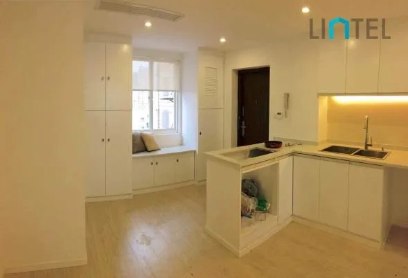 Rm 801 No 29 Lane 888 Xinzha Road(3)