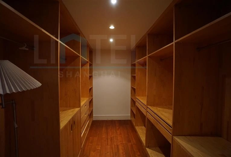 Rm 801 No 5 Lakeville Regency(12)