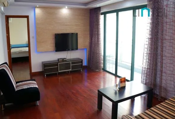 Rm 801 No 7 Century Metropolis