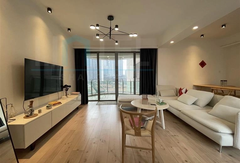 Rm 801 No 9 Jing'an Four Seasons