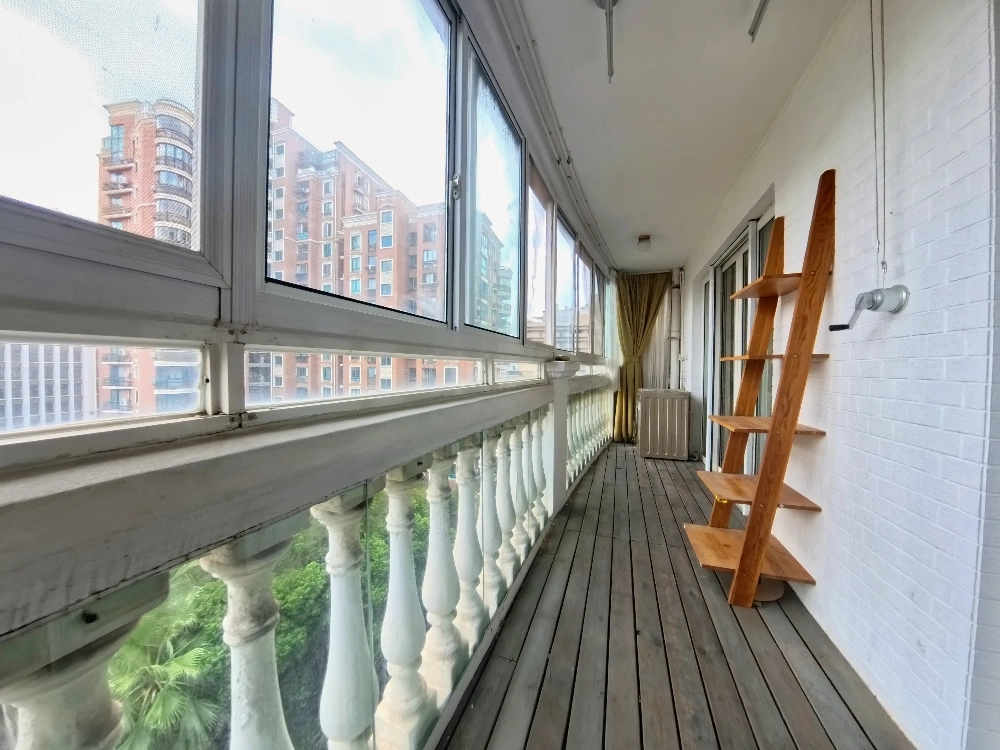 Rm 802 No 23 Xujiahui Garden(7)