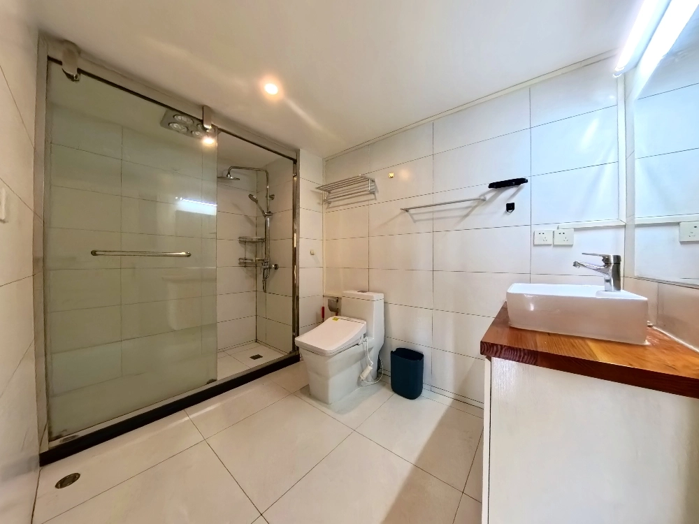 Rm 802 No 23 Xujiahui Garden(8)