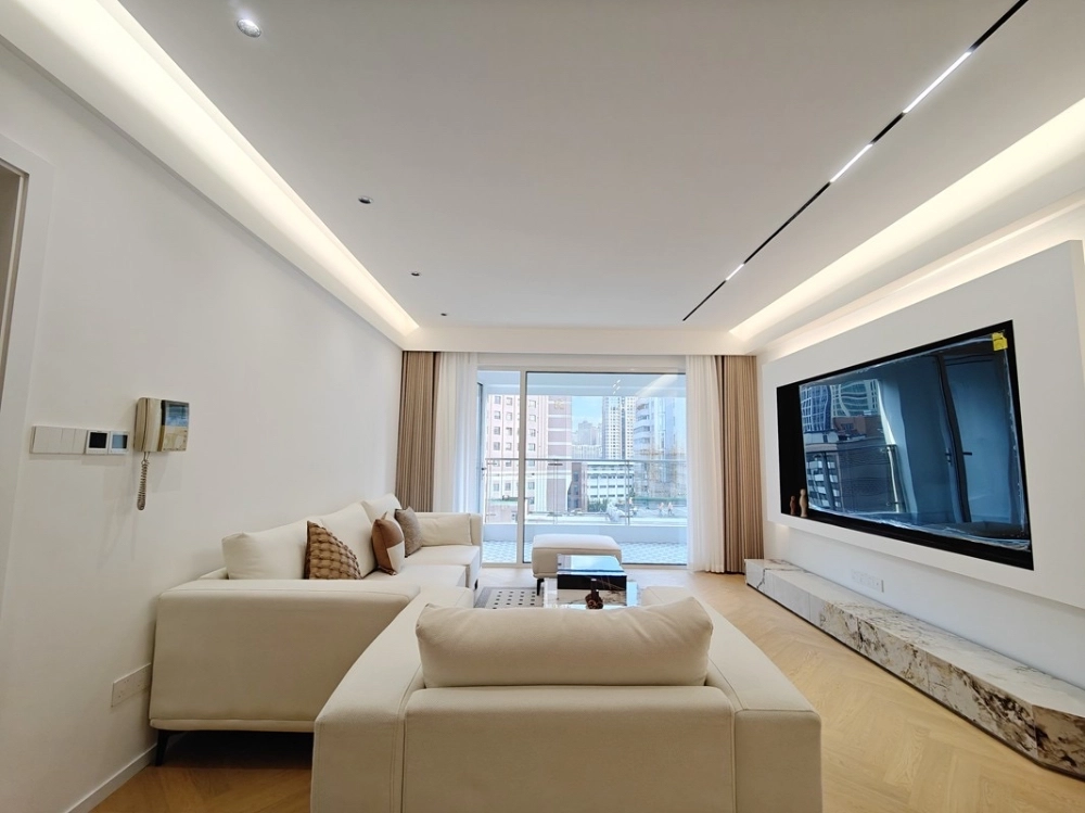 Rm 802 No 6 The Central Park