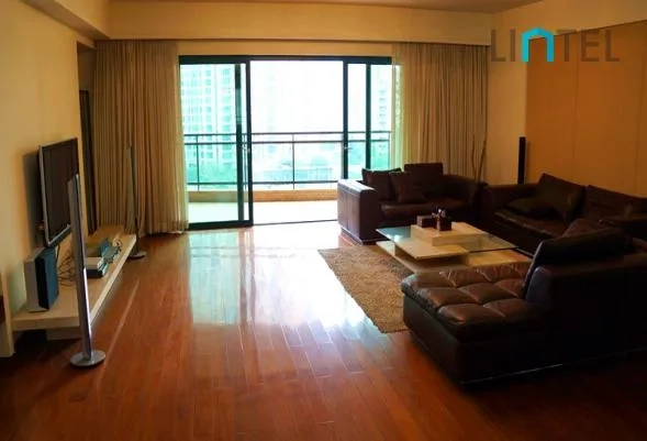 Rm 803 No 10 Yanlord Garden(2)