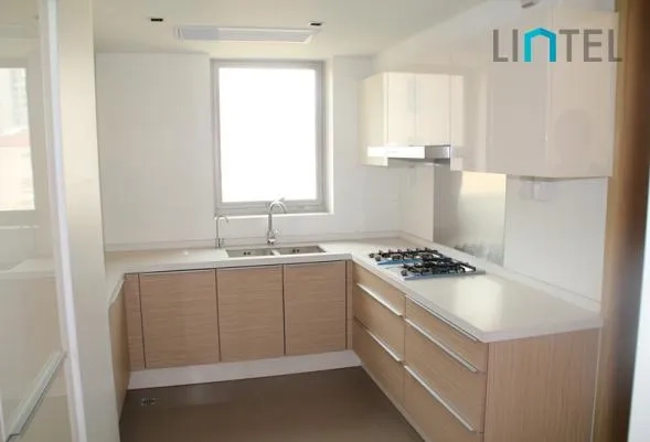 Rm 803 No 6 No 1 Xinhua Road(3)