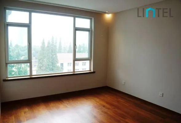 Rm 8A Gao'an Court(12)