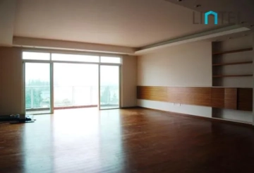 Rm 8A Gao'an Court(3)