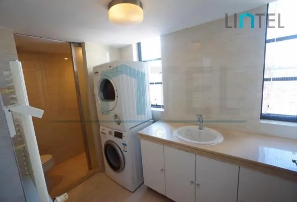 Rm 8A Gascogne Apartments(11)