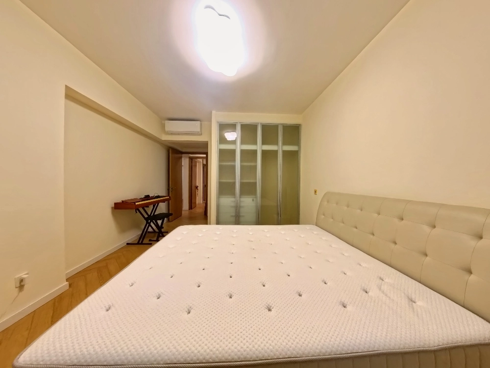 Rm 8A No 7 One Park Avenue(8)