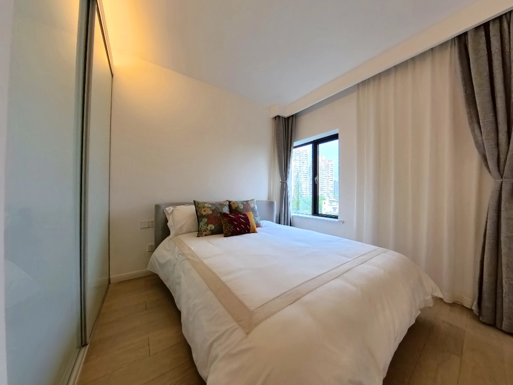 Rm 8B No 1 Ambassy Court(11)