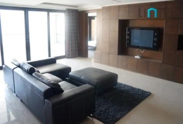 Rm 8B The House