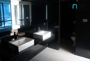 Rm 8B The House(9)
