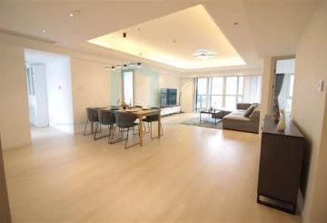 Rm 8D City Apartment