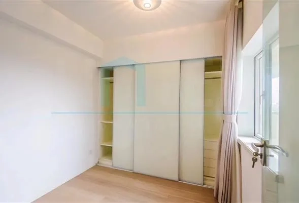Rm 8F No 3 Ambassy Court(7)