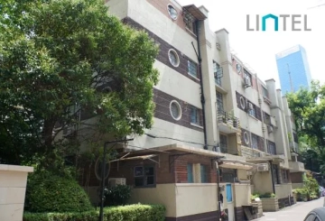 Rm 9 No 136 Lane 1213 Nanjing west Road(8)