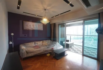 Rm 901 No 2 Crystal Pavilion