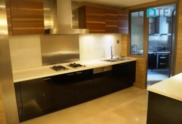 Rm 901 No 4 Shanghai Bay Phase I(8)