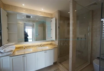 Rm 902 No 10 One Riviera Park(12)