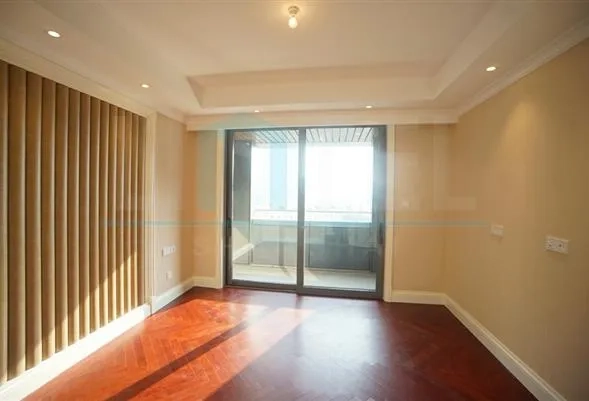 Rm 902 No 10 One Riviera Park(14)