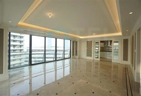 Rm 902 No 10 One Riviera Park(3)