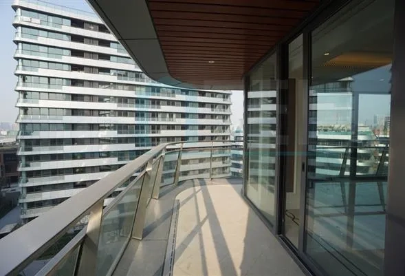 Rm 902 No 10 One Riviera Park(5)