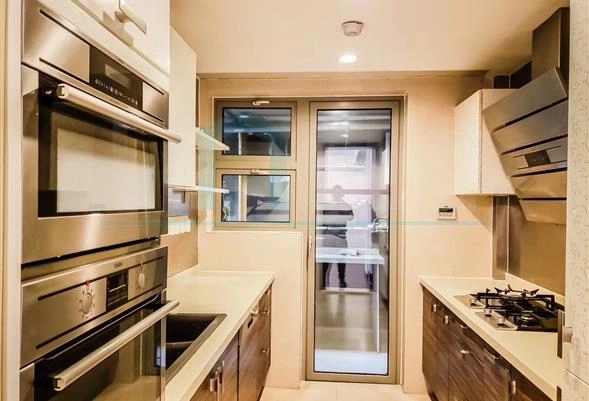 Rm 902 No 7 Eight Park Avenue(4)