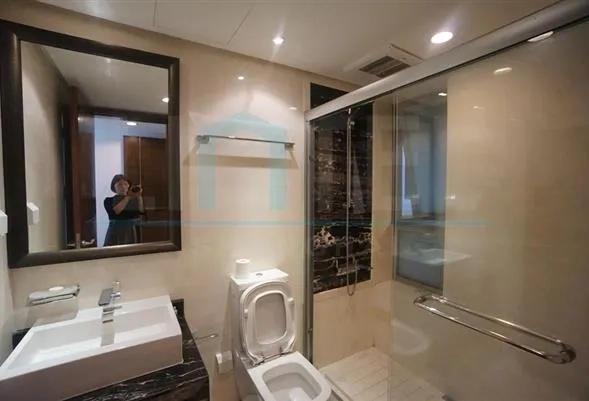 Rm 902 No 8 Eight Park Avenue(8)