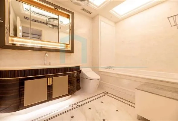 Rm 902 No 8 One Jing'an(6)