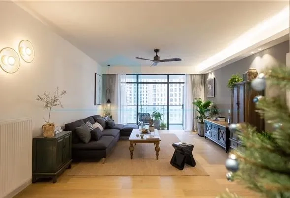 Rm 903 No 8 Donghai Garden