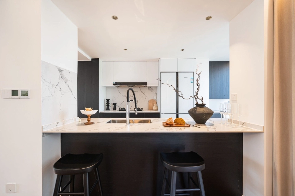 Rm 903 No 8 Seasons Garden(6)