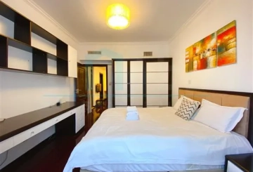 Rm 904 No W2 Top of City(5)