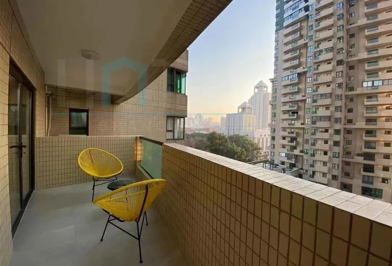 Rm 9A No 1 Ambassy Court(4)