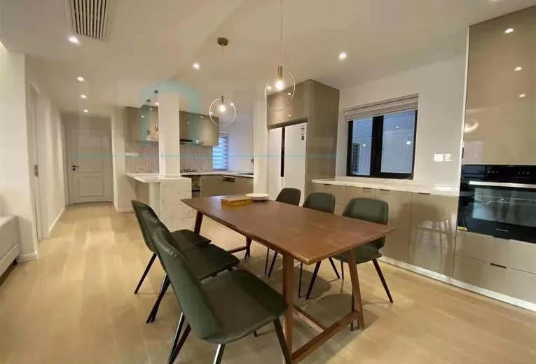 Rm 9A No 1 Ambassy Court(7)