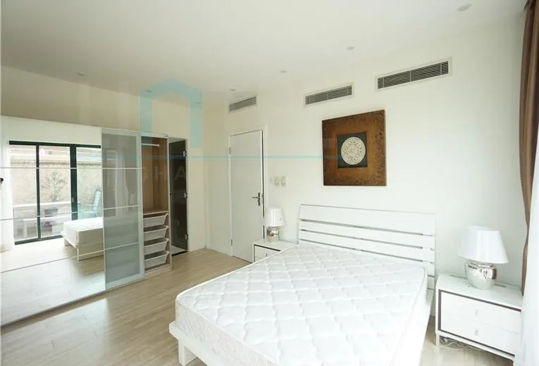 Rm 9A No 2 Yanlord Garden I & II(11)