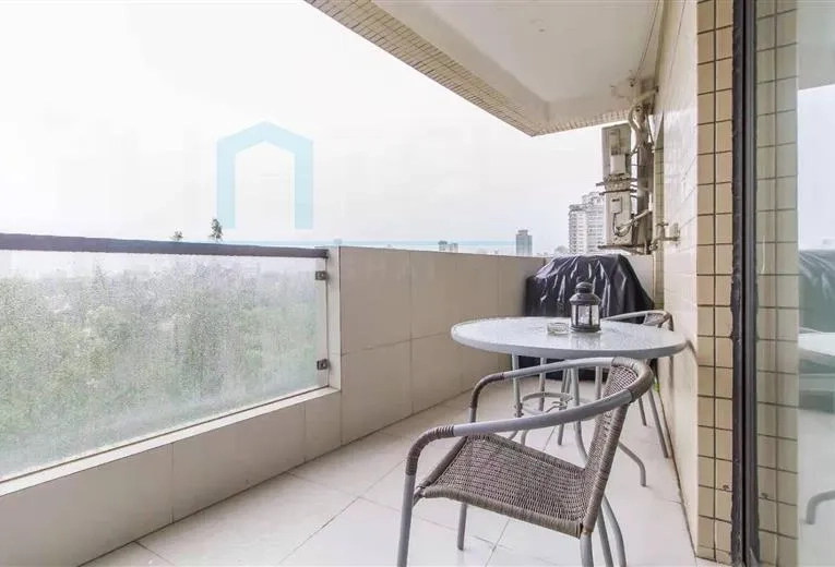 Rm 9D No 1 Ambassy Court(4)