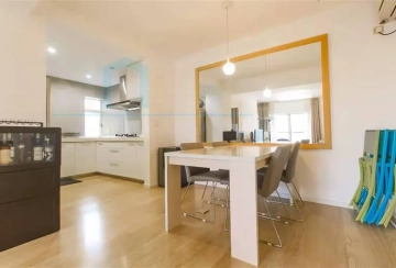 Rm 9D No 1 Ambassy Court(6)