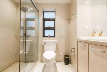 Rm 9D No 1 Ambassy Court(10)